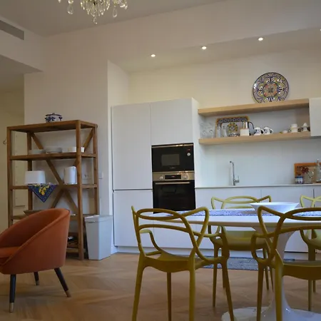 Apartman Servi Elegant With Terrace