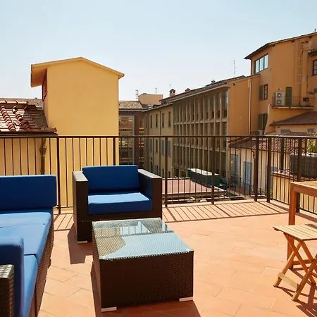 Servi Elegant With Terrace