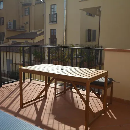 Servi Elegant With Terrace Appartement Florence